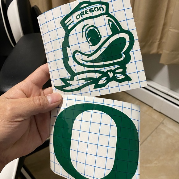 oregon ducks decal stickers size 4x4" 2pcs - Picture 3 of 6
